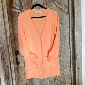 Cabelas women’s Large Melon/Light Orange lightweight long sleeve Sweater